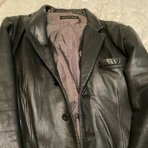 COPY - XL kenneth cole leather jacket.
